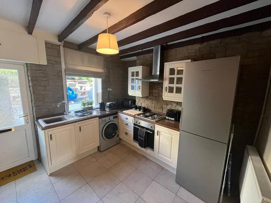 Cosy Cottage With Beautiful Mountain Views Blaenavon Exteriör bild